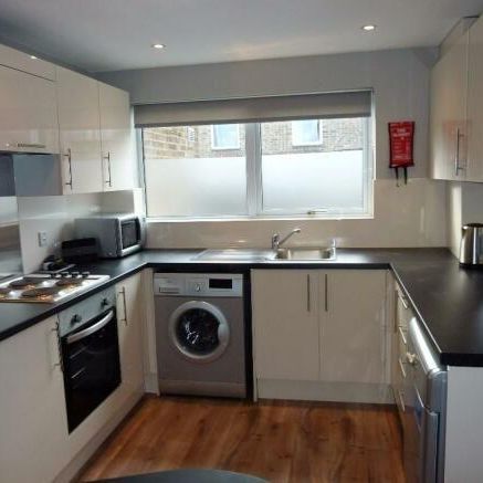 1 bedroom in a house share to rent - Photo 3