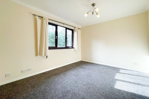 1 bedroom ground floor flat to rent - Photo 1