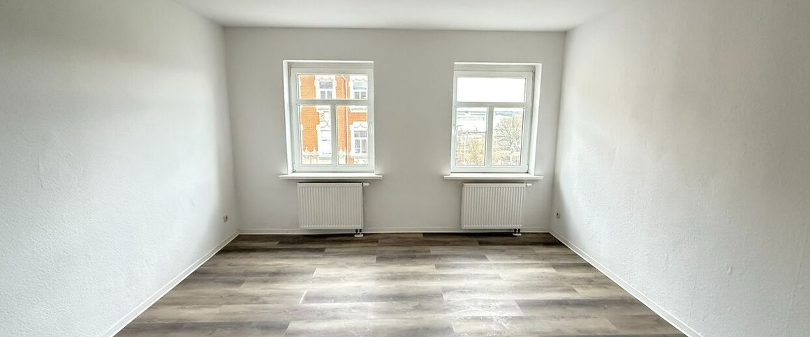 Schöne, gemütliche 4 Zimmer Wohnung im Dachgeschoss - Bad mit Fenster - Foto 1