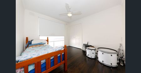 Title Superbly Located, Ideal for a growing family!! - Photo 2