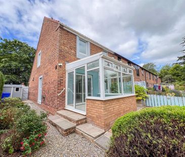 3 bedroom end of terrace house to rent - Photo 2