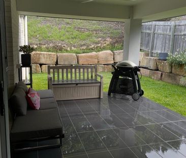 Oxenford - Photo 1