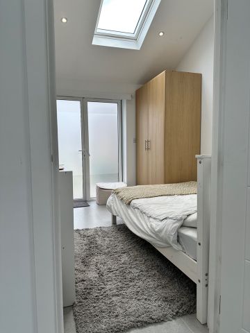 1 Bed Bungalow, Roxeth Green Avenue, HA2 - Photo 4