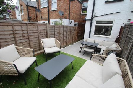 2 bedroom house to rent - Photo 3