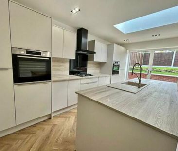 3 bedroom detached house to rent - Photo 6