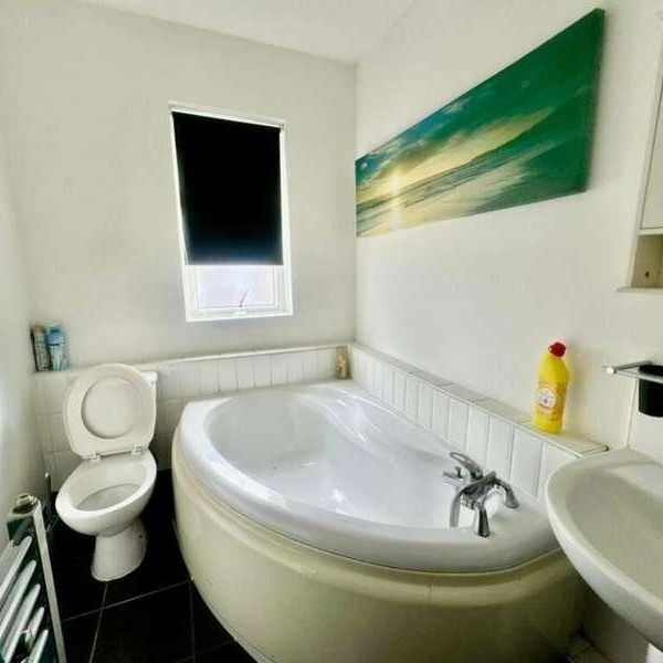 Oswald Terrace, Peterlee, County Durham, SR8 - Photo 1