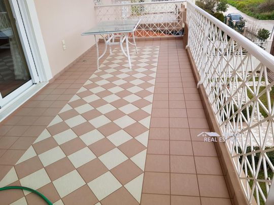 Ενοικιάζεται οροφοδιαμερισμα Κοτρωνι - Photo 1