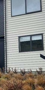 Easy Living in Whitby - Photo 4