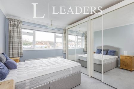 3 bedroom house to rent Cottenham Close, East Malling, West Malling, Kent, ME19 - Photo 4