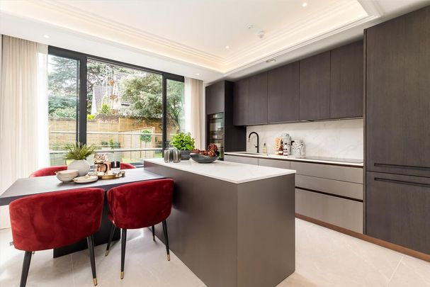 4 bedroom townhouse to rent - Photo 1