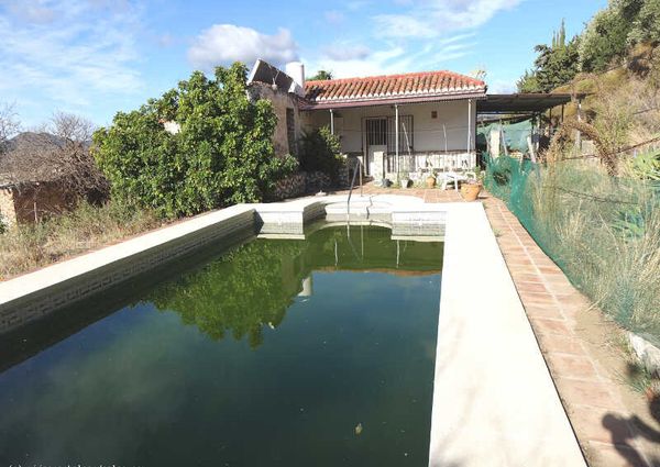 Charming 5-Bedroom Country House for Long-Term Rent in Mijas