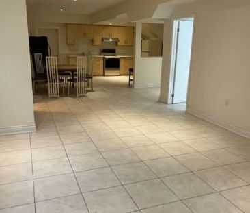 8 Estateview Circle #Basement - Photo 2