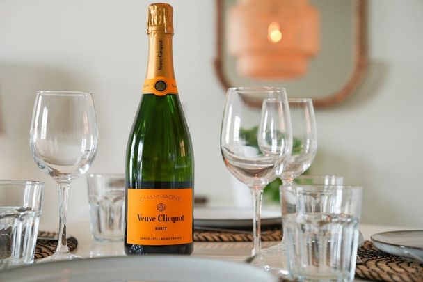 El Paraiso, Estepona East, Estepona, Andalusia 29688 - Photo 1