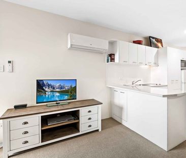 Ocean Front Furnished Apartment - Photo 6