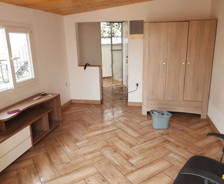 Studio/Γκαρσονιέρα για ενοικίαση Μητρόπολη (Νίκαια) - Φωτογραφία 3