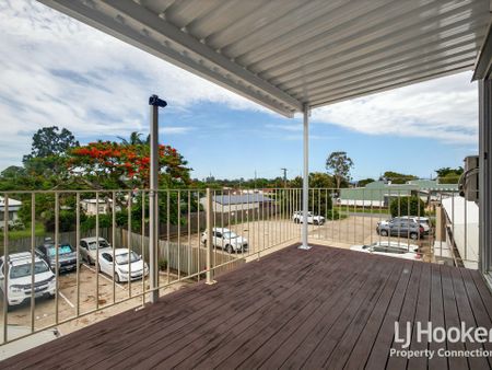 Modern Comfort and Convenience in Downtown Kallangur - Photo 5