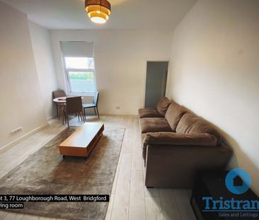 3 bed Flat for Rent - Photo 1