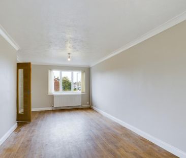 3 bedroom end of terrace house to rent - Photo 1