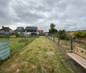 BURST - Gerenoveerde rijwoning met garage. - Foto 2