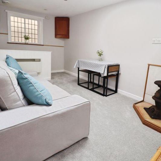 1 bedroom flat to rent - Photo 1