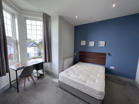 3 bedroom apartment to rent - Photo 3