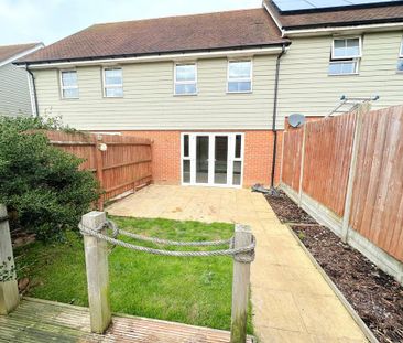 3 bedroom terraced house to rent - Photo 1