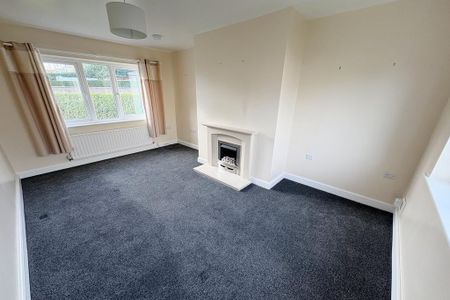 2 bedroom semi-detached house to rent - Photo 2