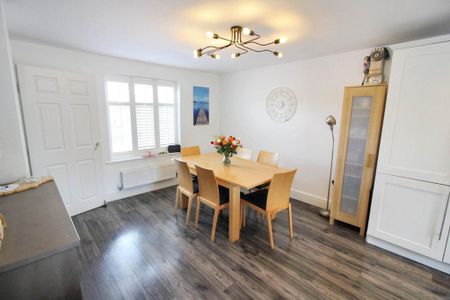 5 bedroom house to rent - Photo 4