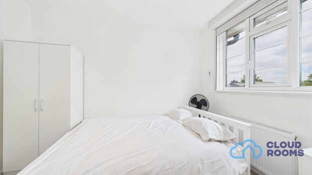 RM1 Woodstock Court | Lee | London | SE12 9HT - Photo 1