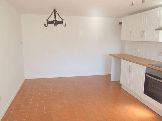 4 bedroom house to rent - Photo 1