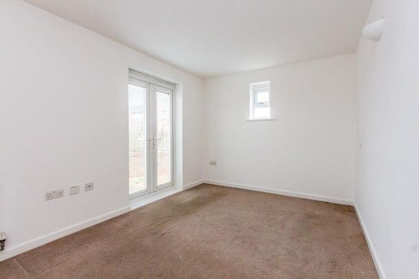 1 bedroom mews to rent - Photo 1