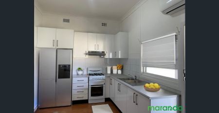 4 BEDROOMS SUITABLE FOR A FAMILY - Photo 2