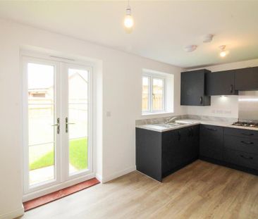 3 bedroom semi-detached house to rent - Photo 6