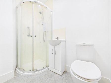 Property to rent - Photo 5