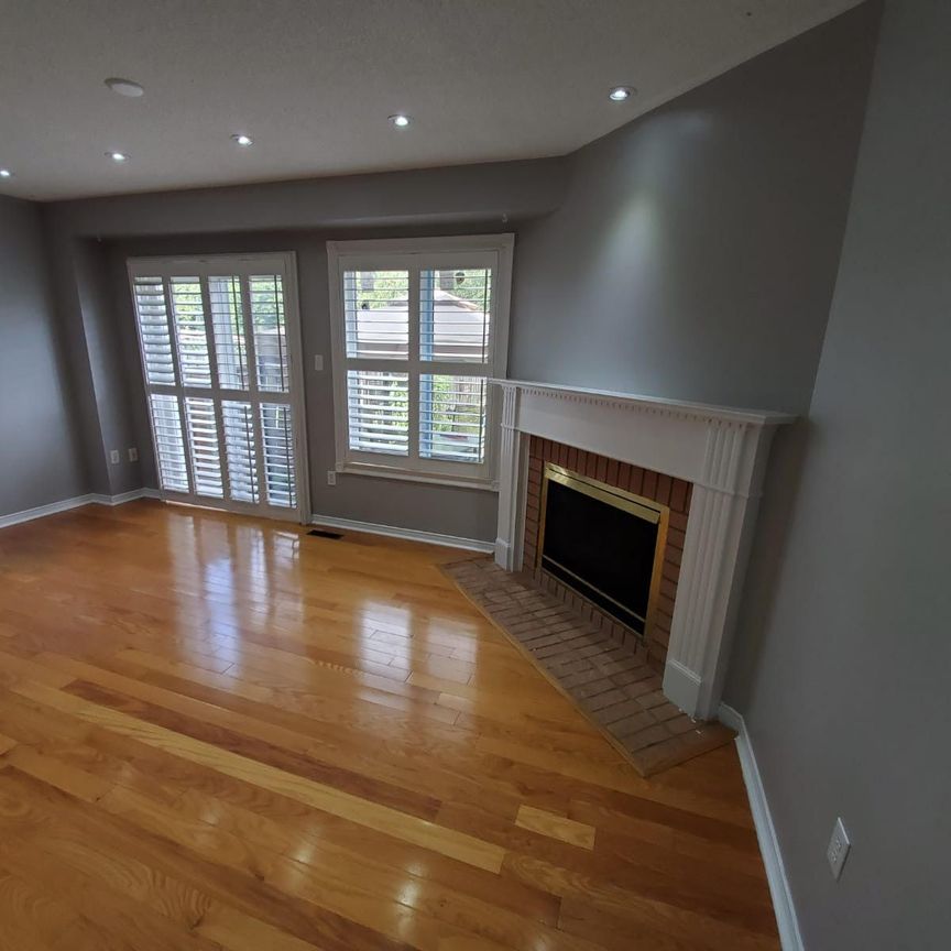 For Lease - 5486 Antrex Crescent, Mississauga, Ontario - Photo 1