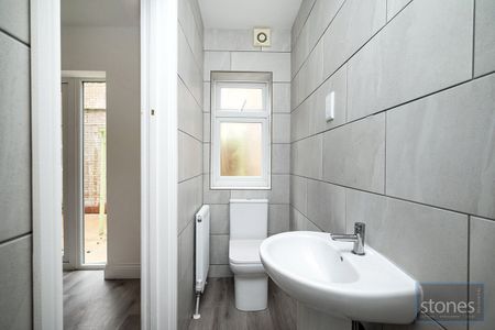 Fellows Road, London - Photo 4