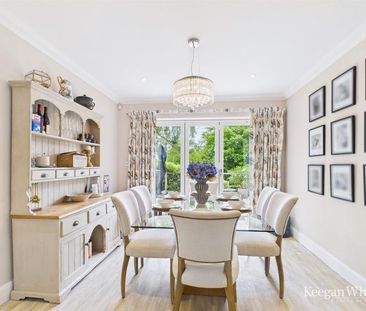 4 bedroom detached house to rent - Photo 3