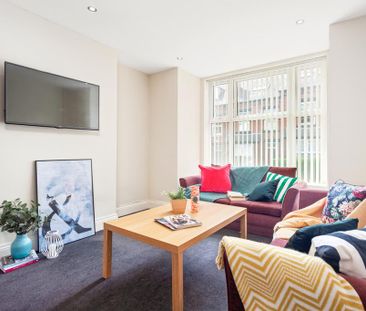 5 bedroom terraced house to rent - Photo 2