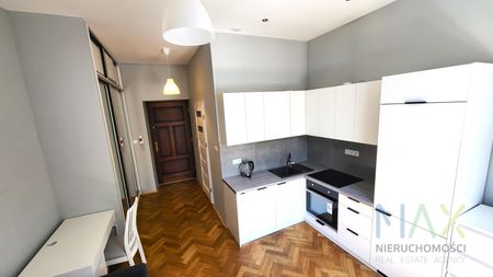 Przytulna nowoczesna kawalerka w centrum Kazimierza . - Photo 4