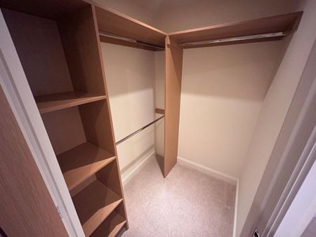 1 bedroom retirement property to rent - Photo 5