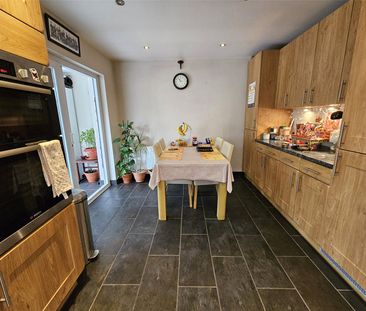 1 bedroom property to rent - Photo 3