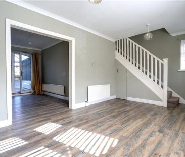 2 bedroom semi-detached house to rent - Photo 4