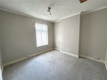 3 bedroom house to rent May Street, Derby, DE22 - Photo 4
