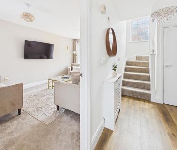 4 bedroom detached house to rent - Photo 6