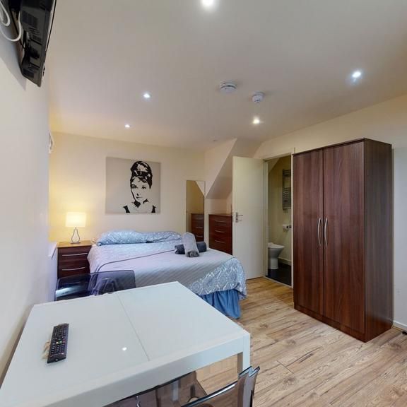 Studio to rent - Photo 1