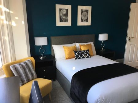 1 bedroom Flat To Let - Photo 4