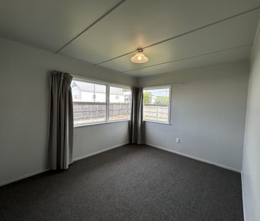 17 Glasgow Street, Hawera - Photo 4