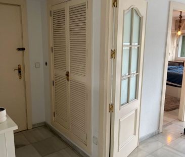 Piso de alquiler en Plaza de la Merced, La Merced - Photo 2