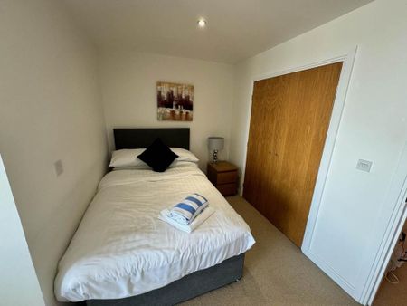 Studio to rent - Photo 2