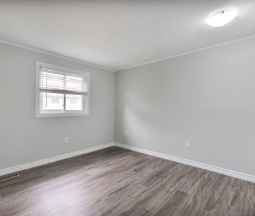 For Lease - 217 Martinet Avenue Unit# 49, London East, Ontario - Photo 1